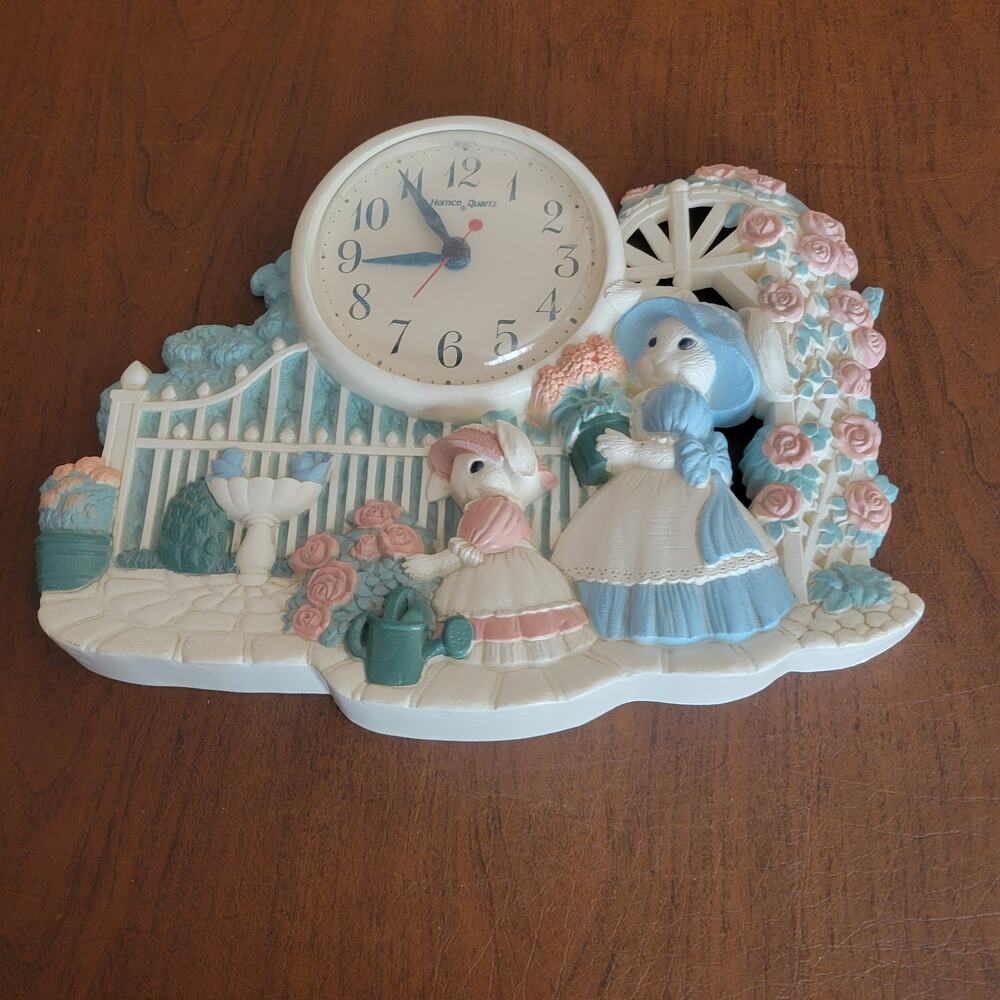 Vintage 1989 Burwood Homco Quartz Flower Garden Bunnies Plastic Wall Clock Kids